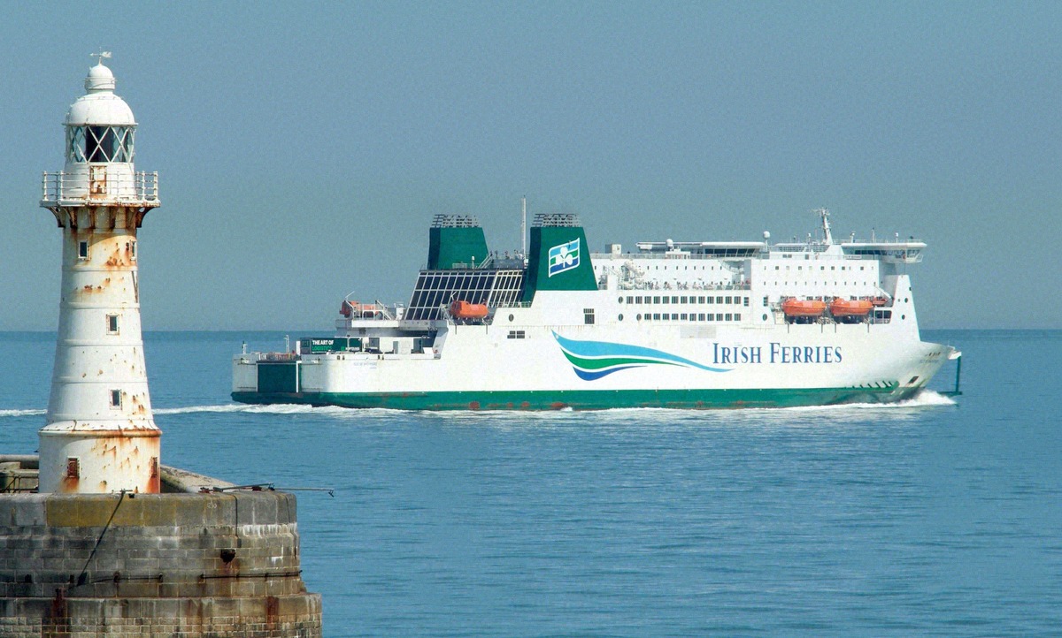 Irish Ferries' Isle of Inishmore passing the old lighthouse at the Dover harbour entrance